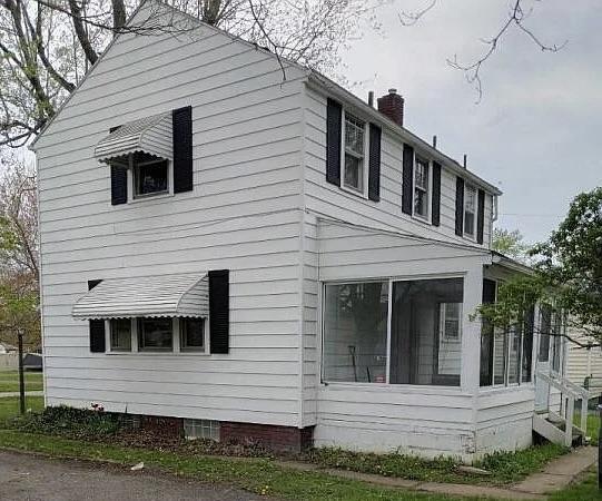 Photo - 1028 Clearview St NW