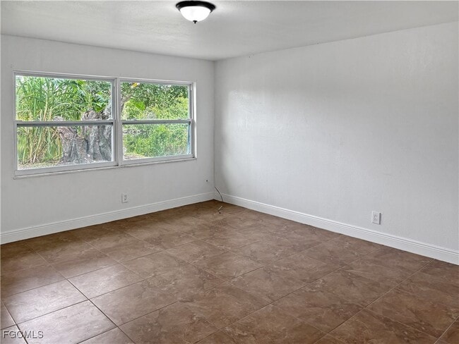 Photo - 131 Schneider Dr