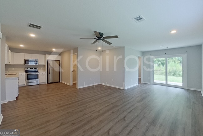Photo - 52 Cottage Grove Dr