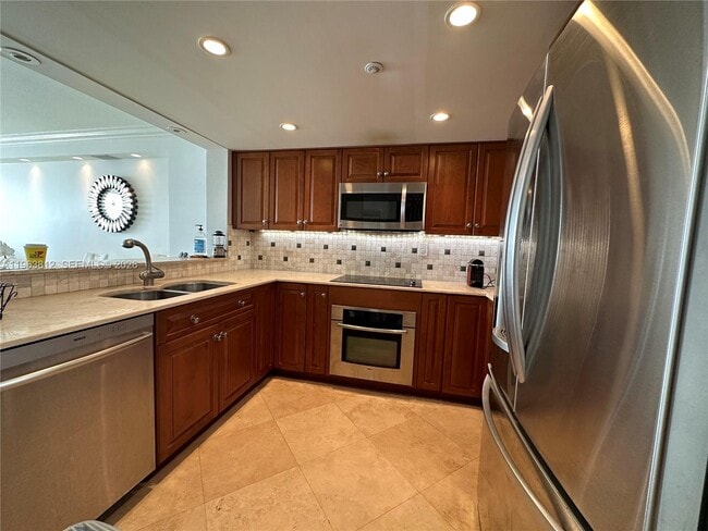 Photo - 2555 Collins Ave Unit 1207