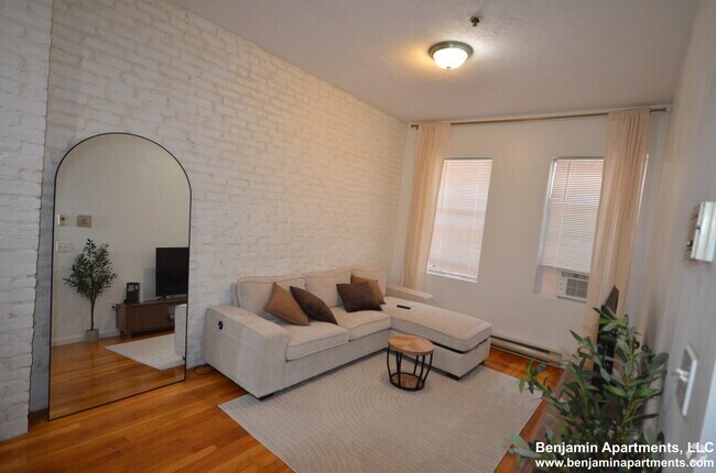Building Photo - 25 Cleveland Pl Unit 1 Rental