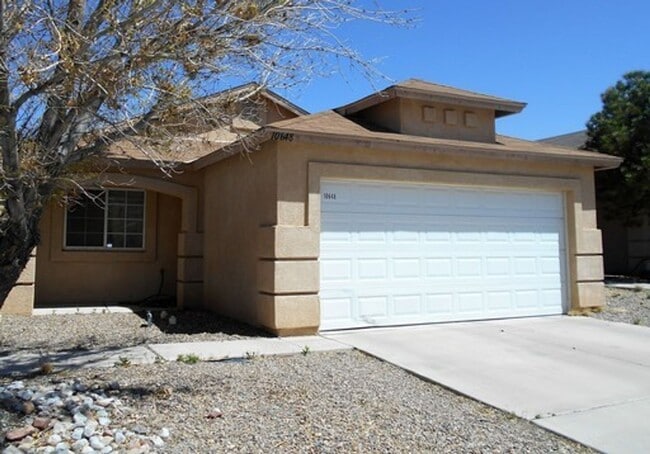 Building Photo - 3 Bedroom Home Near Unser and McMahon NW