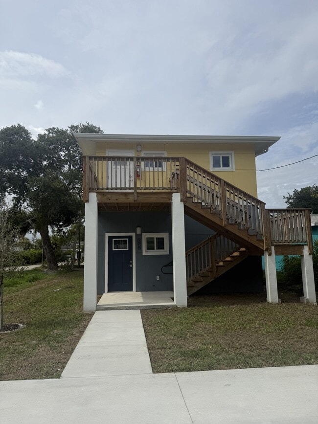 Building Photo - 3458 14th Ave S Unit 3460
