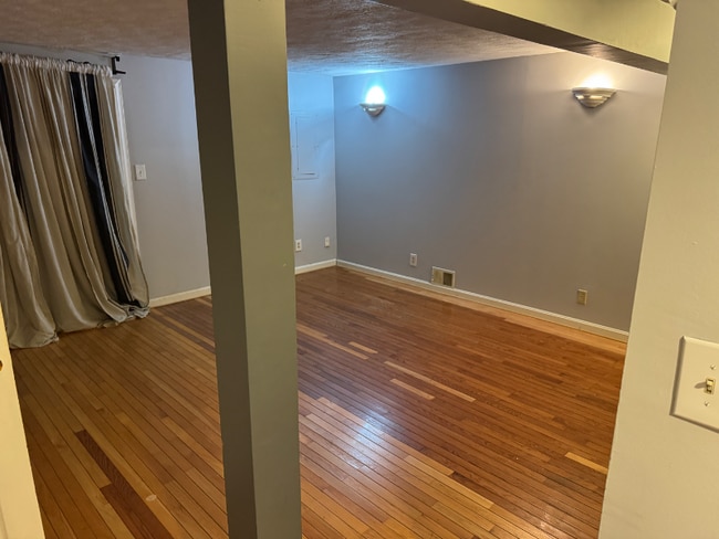 Photo - 15017 Oak Crest Ct