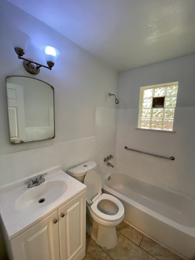 Photo - 2627 M.L.K. Jr Blvd