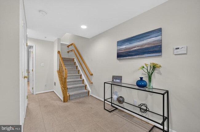122 Sanborn Pl