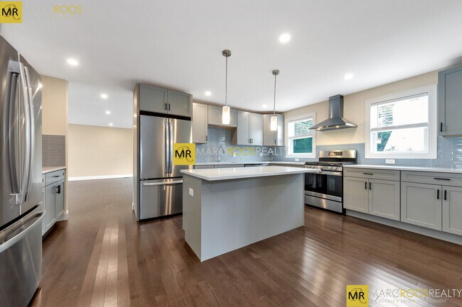 Photo - 73 Lexington St Unit #1