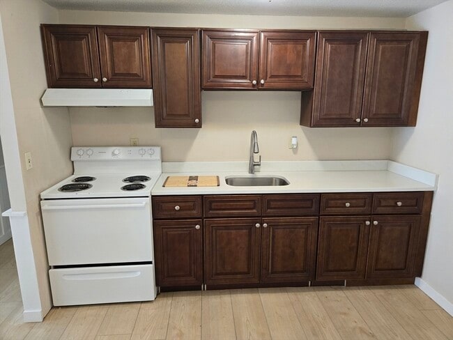 Photo - 297 Ashland Ave Unit 16