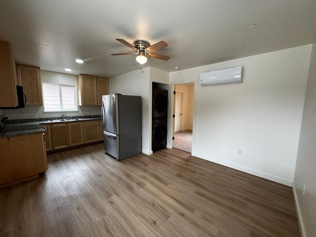 Photo - 3216 California St Unidad (1X) 3216 California Street #B [PRM: Renee]