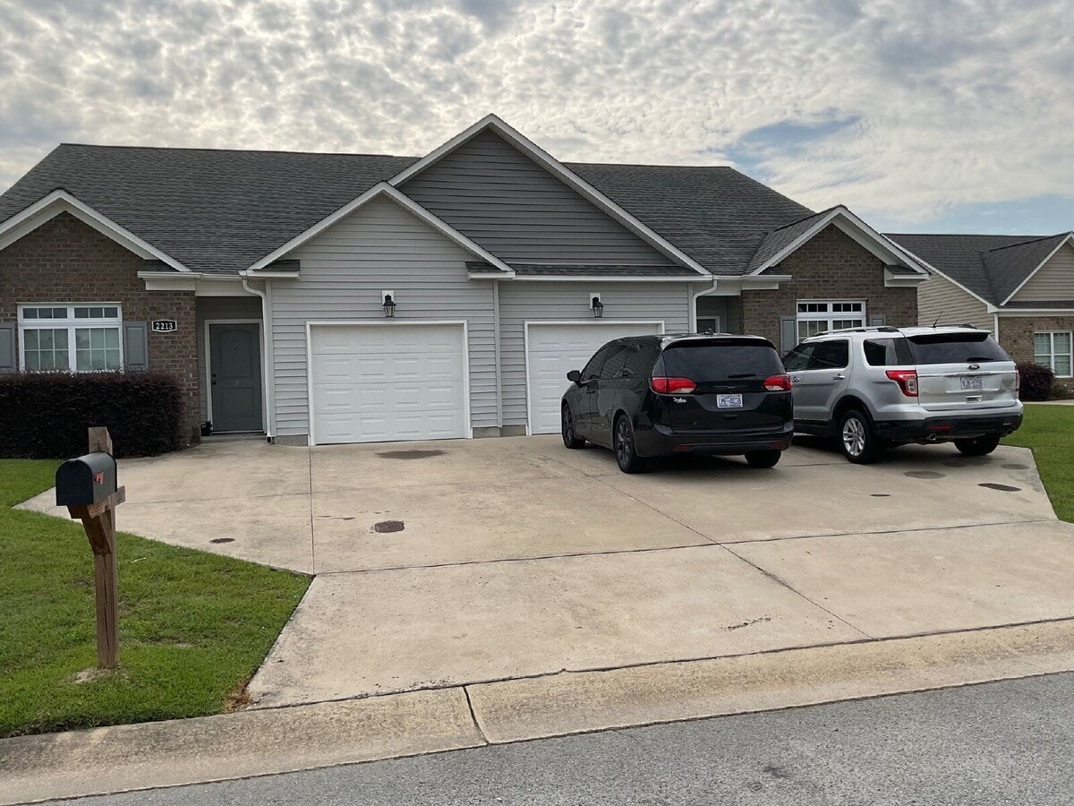 Photo - 2213 Remington Ct