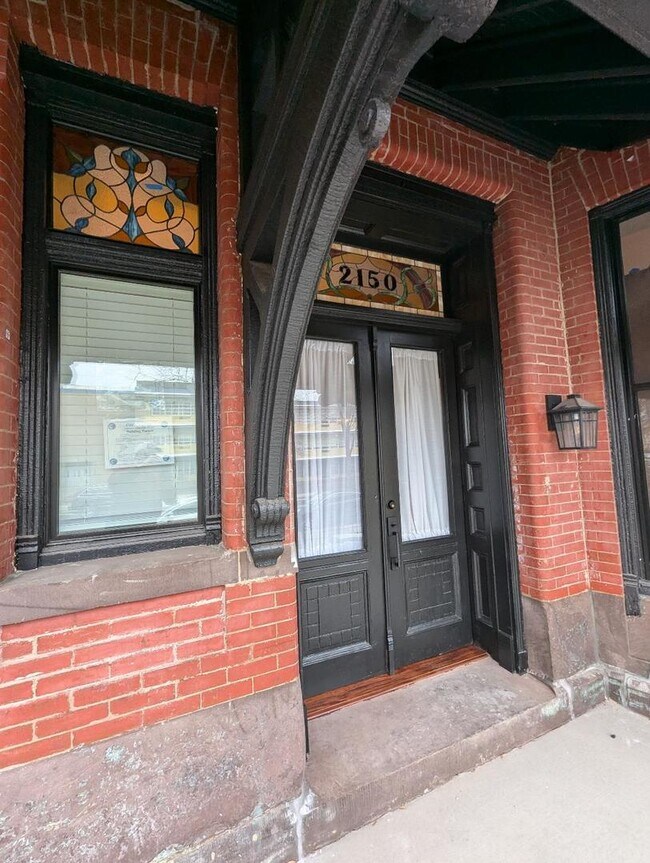 Photo - 2150 W Monroe St