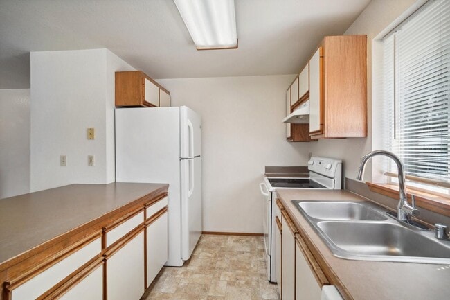 Photo - 13411 Meadow Rd