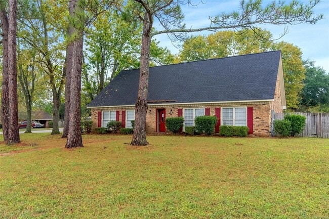 Photo - 1936 Vaughn Ln