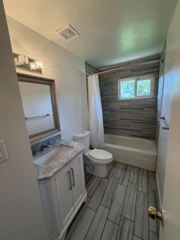 Photo - 7813 Dominion Way