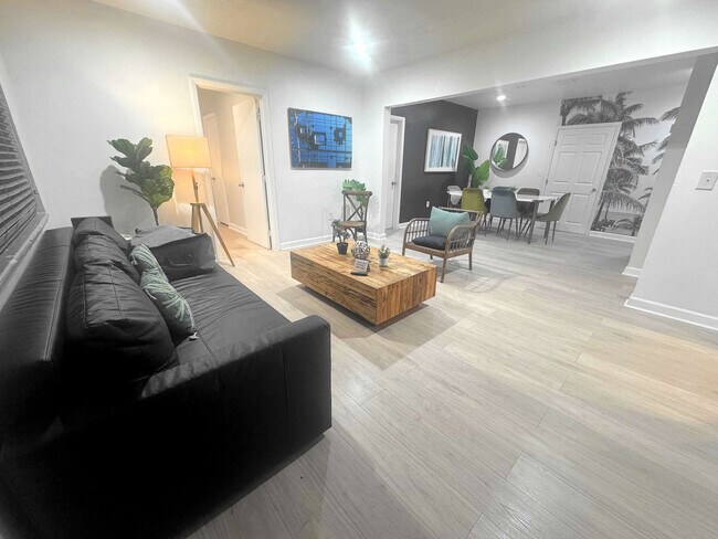 Photo - 6715 NE Miami Pl Unit ID1345377P