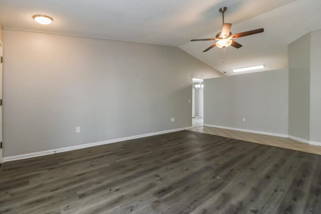 Photo - 706 Hazy Meadow Ct