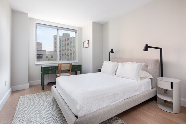 Photo - 389 E 89th St