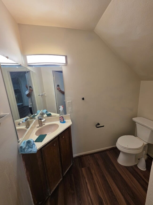 Photo - 13830 Burgoyne Rd