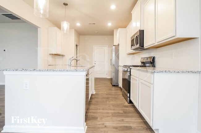 Photo - 600 Goldburn Wy