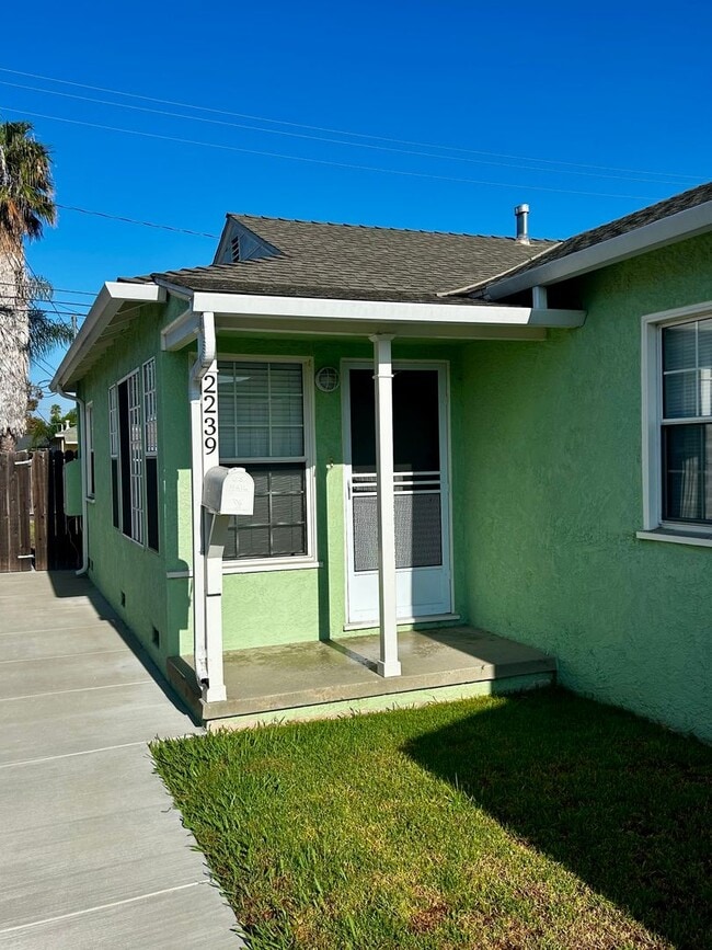 Photo - 2239 Clark Ave Unidad 2239 Clark Avenue