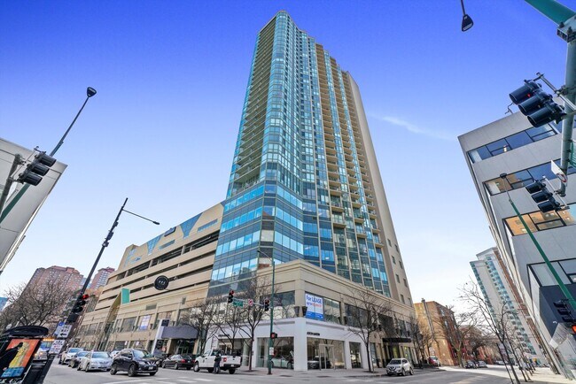 Building Photo - 111 W Maple St Unit 3201