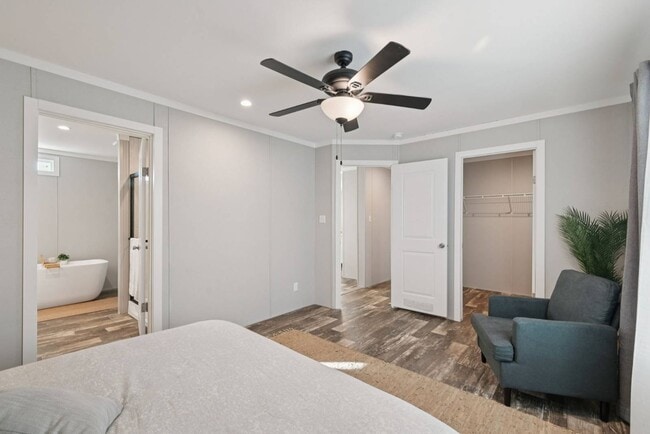 Photo - 1611 American Dr