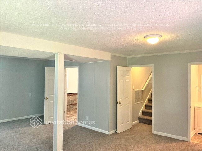 Photo - 3700 Whitfield Rd