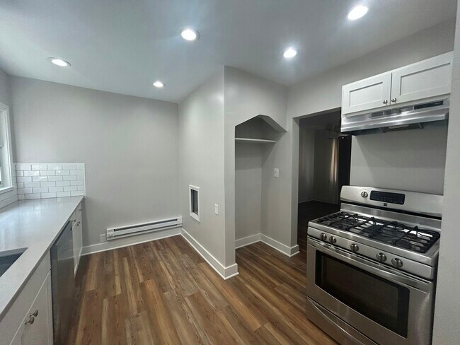Photo - 17591 Roselawn St