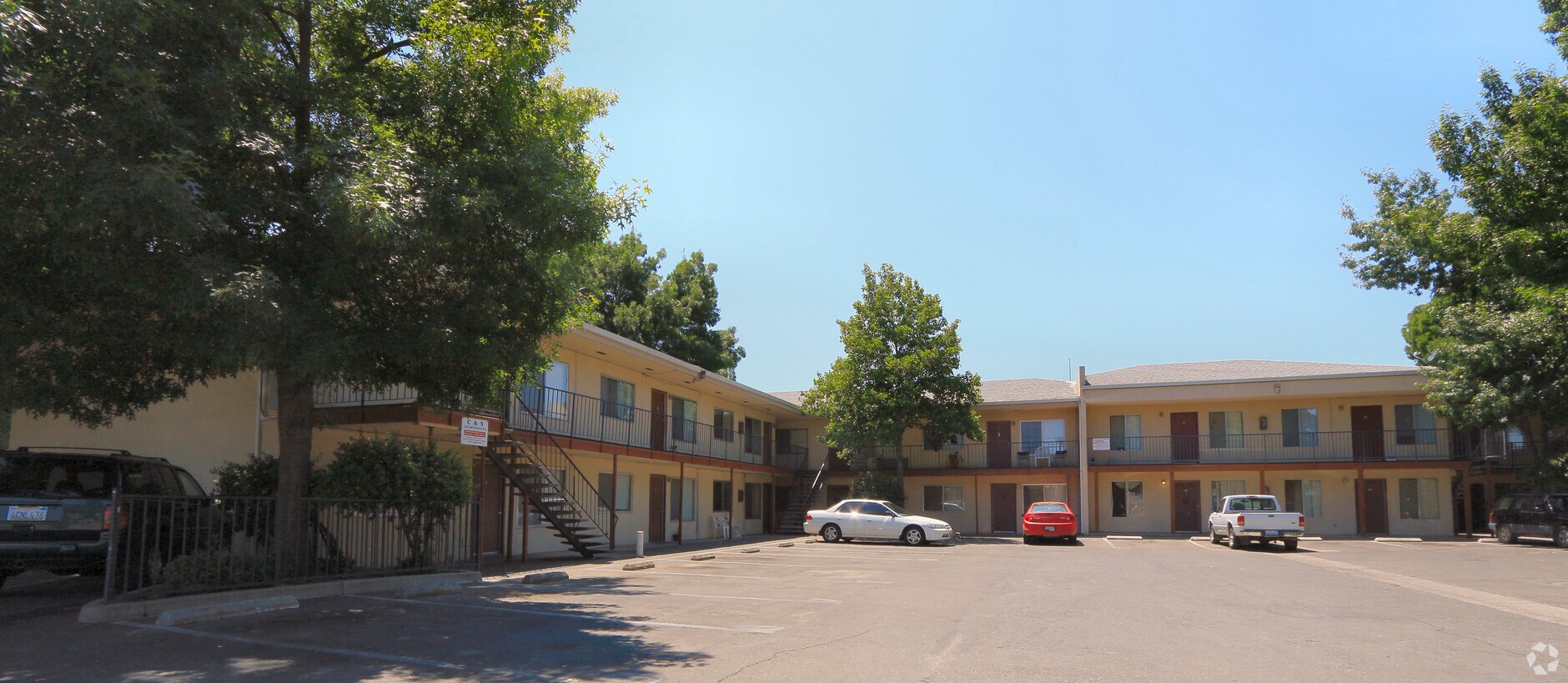 Photo - Alpine Apartments