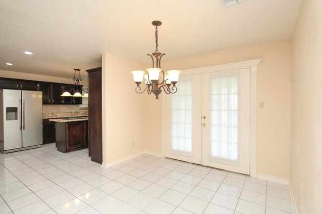 Photo - 809 Preston Dr