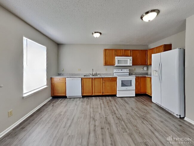 Photo - 59 Frostwood Ln