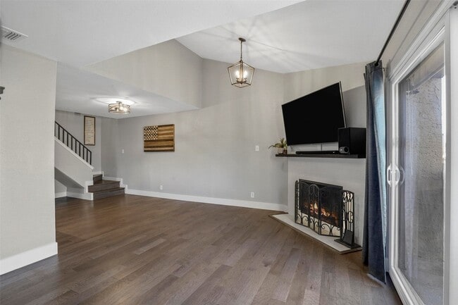 Photo - 4777 Cedar Springs Rd Unidad 5F