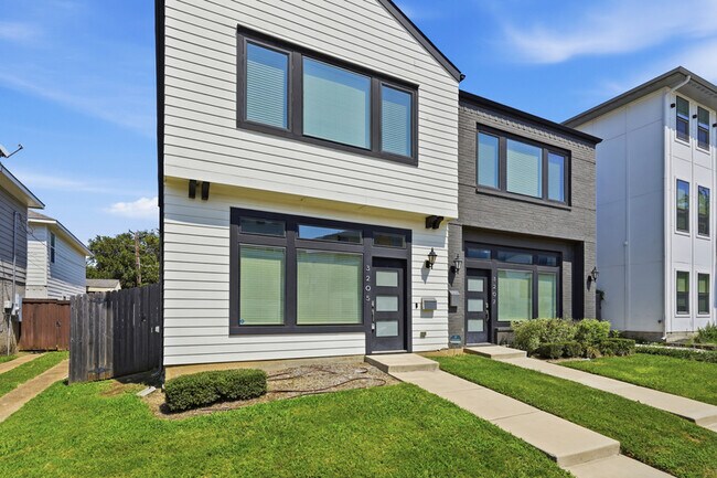 Photo - 3205 Forest Park Blvd