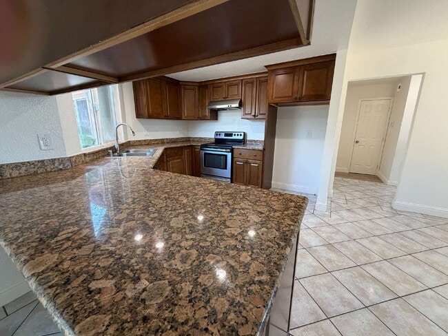 Photo - 1089 Honey Ct