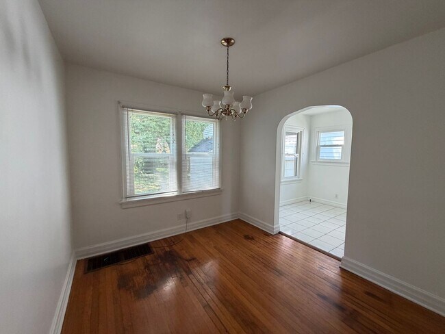 Photo - 1821 S Florence Ave