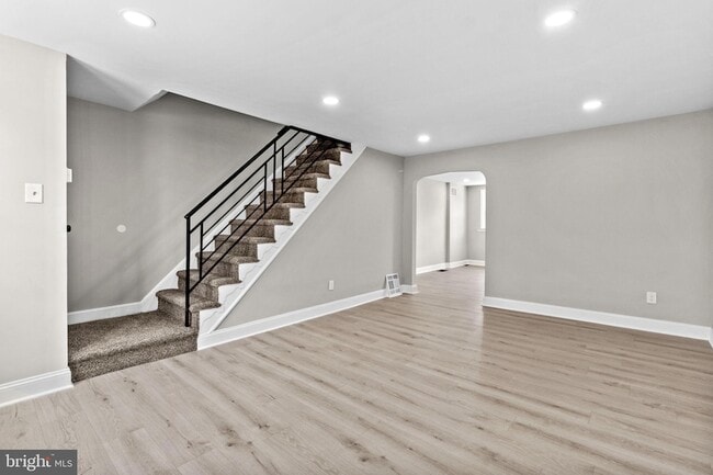 Photo - 1072 Tremont Dr
