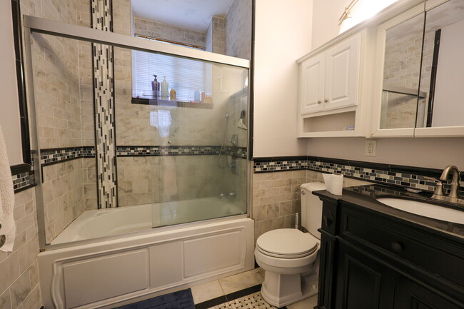 Photo - 127 Nonantum St Unit A