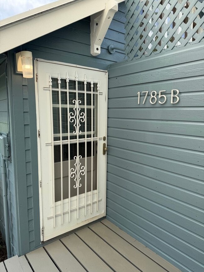 Photo - Luxury 1 bedroom 1 bath duplex in a great neighborhood!