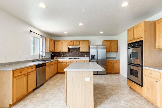 Photo - 4 Bed, 2.5 Bath Home in Trailside’s Sun Meadow Neighborhood