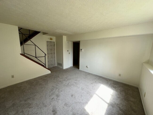 Photo - 5817 Forest Hills Blvd