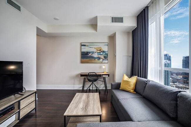 Photo - 320 Front St W Unit ID1050772P