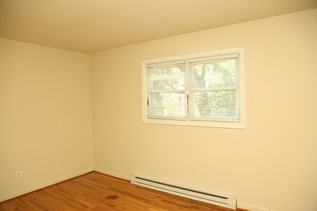 Photo - 302 Carlton Rd Unidad Apt #B