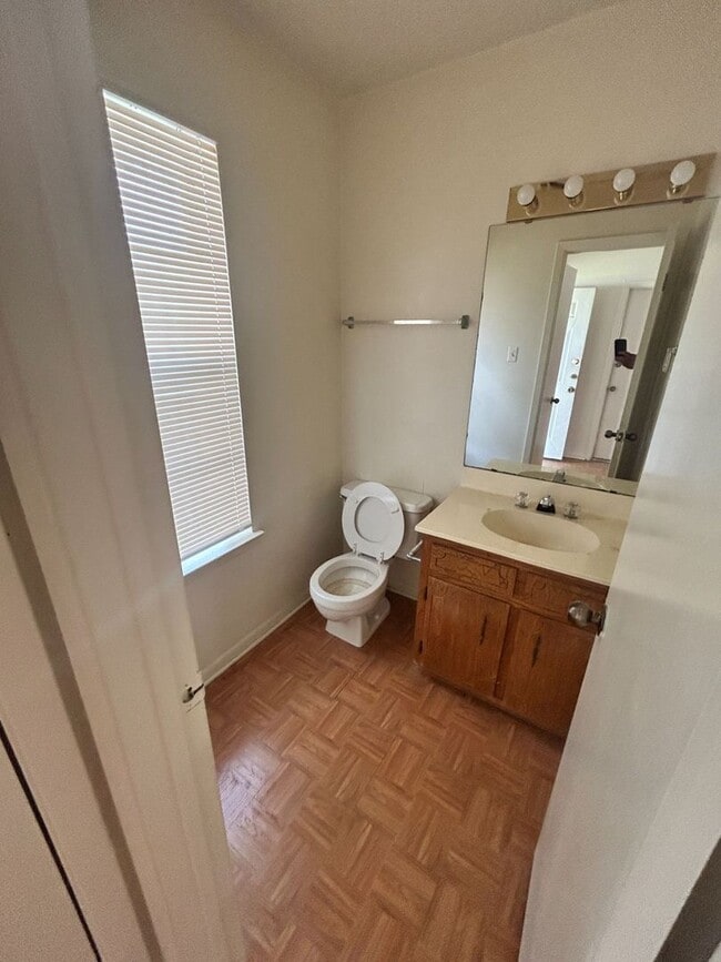 Photo - 1302 Opal Rd Unidad A