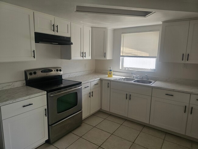 Photo - 1433 Brightwell Dr