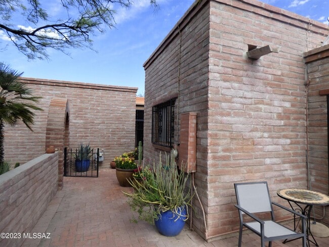 5300 N Montezuma Trail