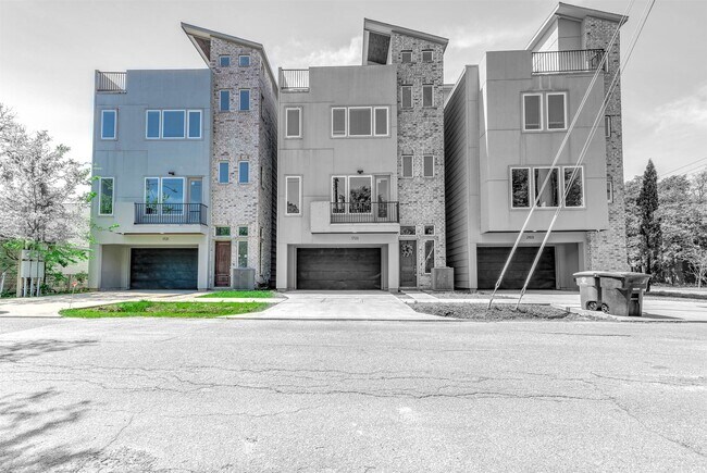 Photo - 1721 Henderson St