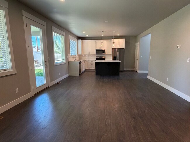 Photo - 1716 Unit B