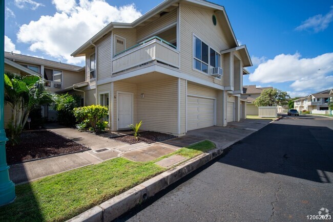 Building Photo - 2br/2ba/2-car garage Townhouse at The Arbo...