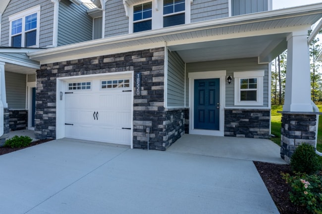 Photo - 18520 Palisades Rdg