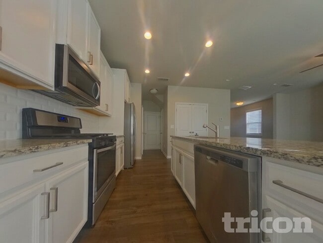 Photo - 2241 Westside Dr